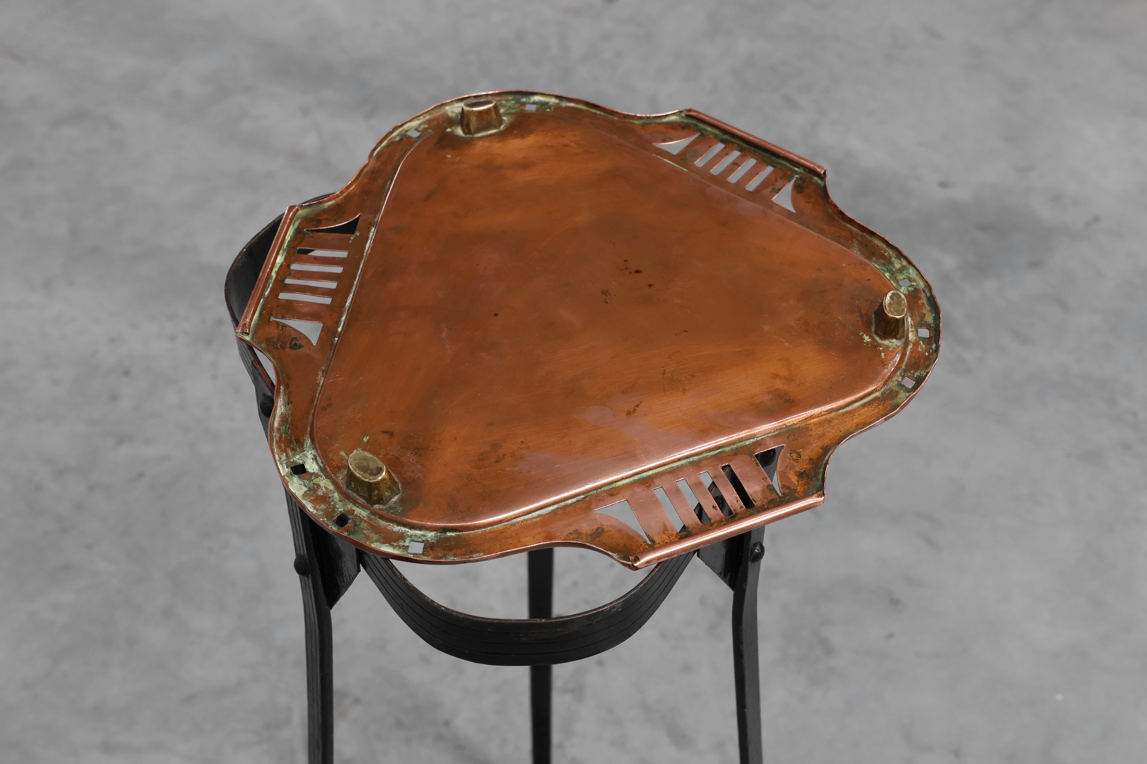 Art Nouveau console in metal with copper plate in the style of Bovythumbnail